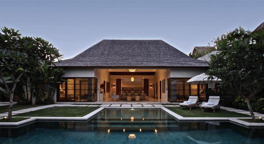 Image of Six-Bedroom Villa with Private Pool and Fully Equipped Kitchenette 4