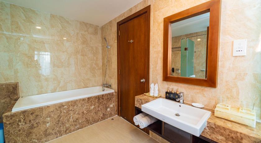 Image of 1 Bedroom Suite Balcony 2