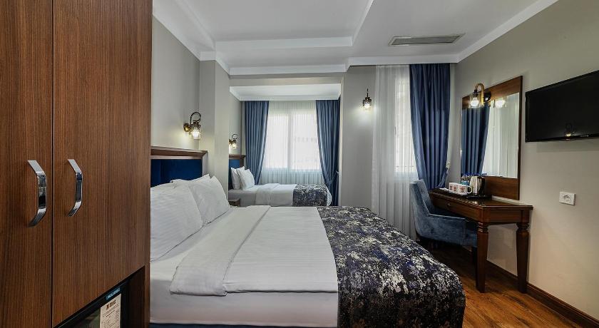 Image of Triple Room 6
