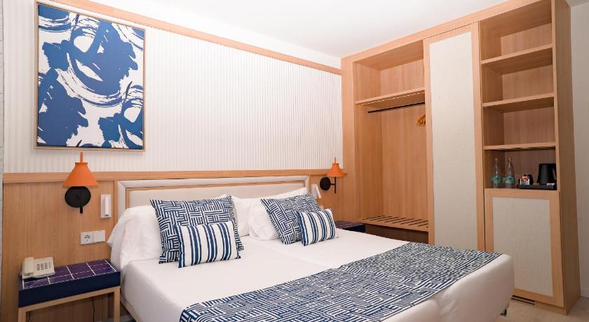 Image of Superior room with terrace 8