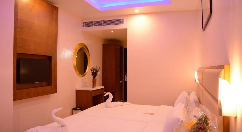 Image of Deluxe Double Room 5