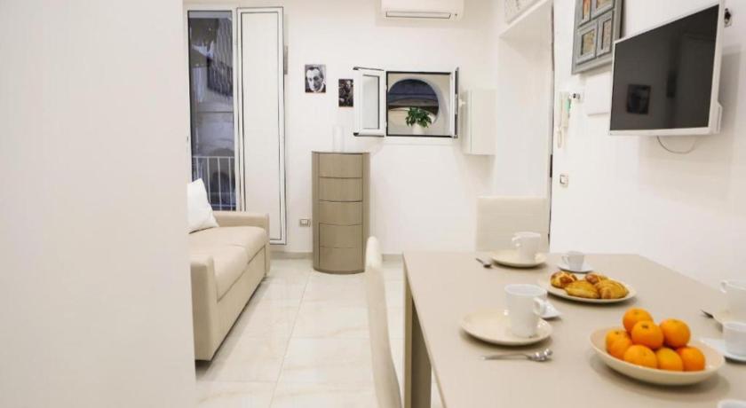 Image of Apartment 3