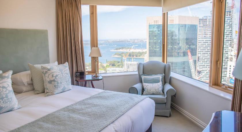 Image of Two-Bedroom Suite Apartment with City View (Non-Refurbished) 1