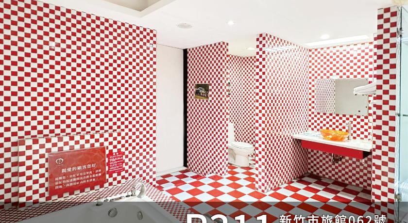 Image of Standard King Room 10