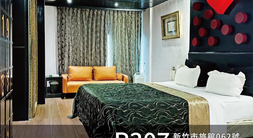 Image of Standard King Room 4