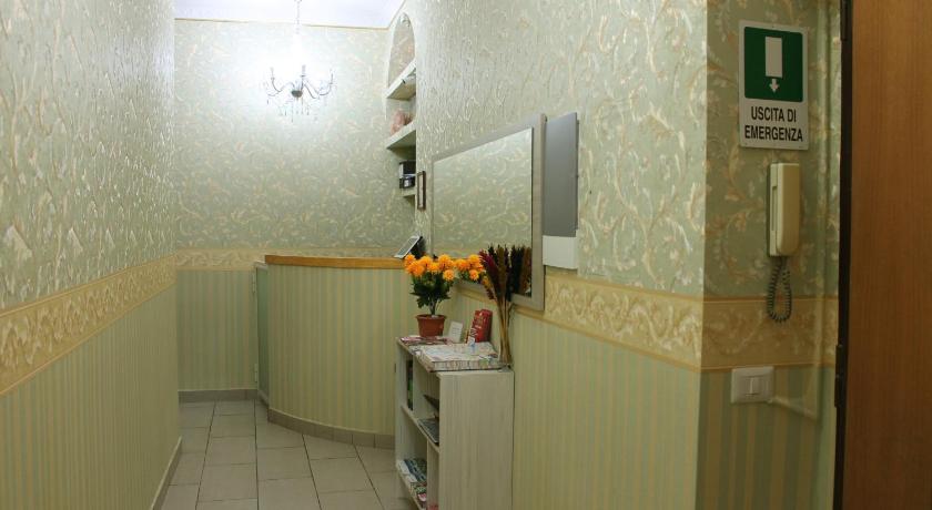 Rome Guest House Castle 3-Star Hotel room