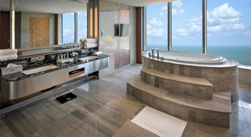 Image of Two Bedroom Presidential Suite with Jacuzzi and Lounge Access 2