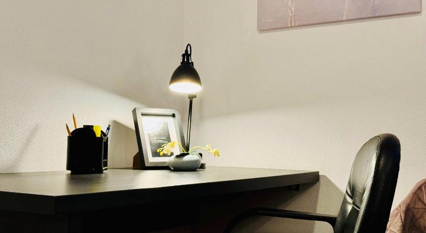 티미쇼아라 Joy City Stay Nemoianu 8D 4성급 싱글룸 외관