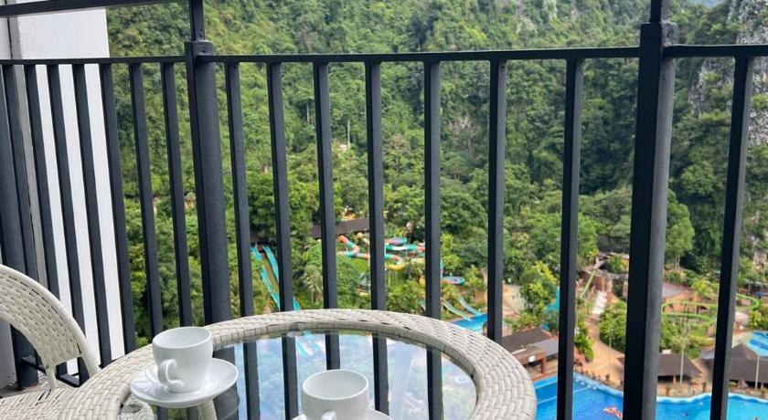 Ipoh Sunway Onsen 4-6pax 2-Star Single Room lobby