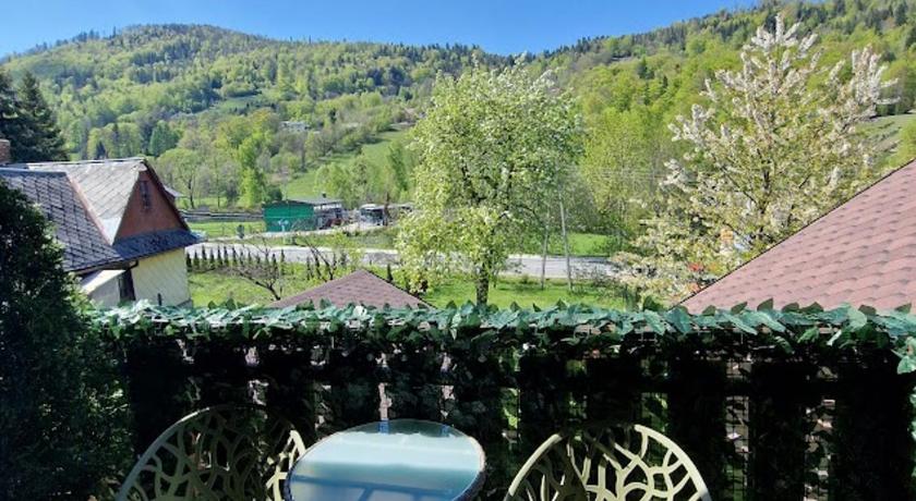 チャチク Pokoje Goscinne Kacper Blisko Gondoli 4つ星 ゲストハウス レストラン