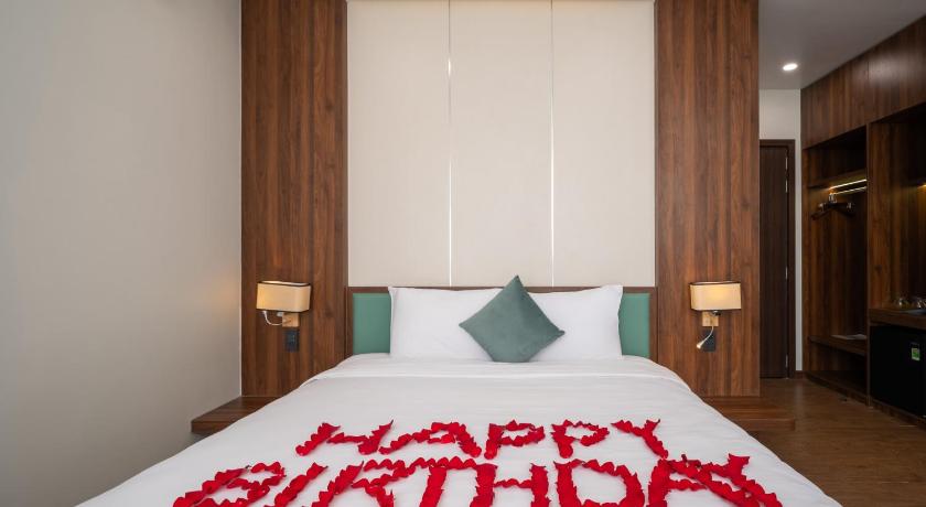 Image of Deluxe Suite 6