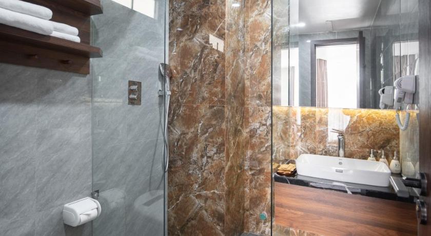 Image of Deluxe Suite 2
