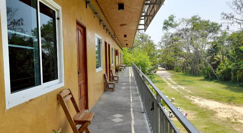 攀 Jayzada Fang Resort เจซาด้า รีสอร์ท 酒店 泳池