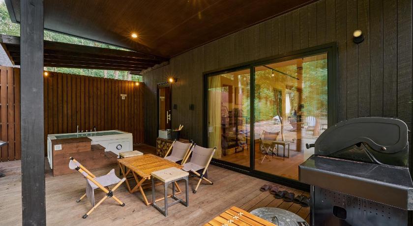 軽井沢 SAUNA FOREST CABIN 軽井沢 御代田 B棟 mori-asobi 4つ星 宿泊施設 レストラン