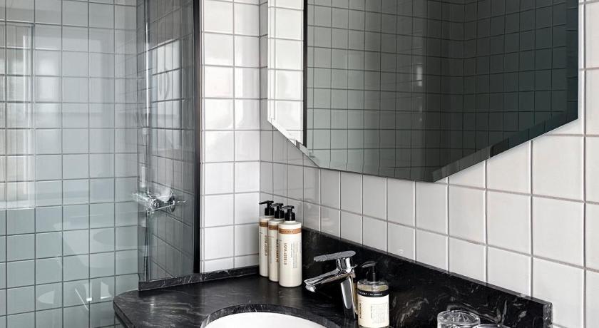 Image of Standard Double or Twin Room 2