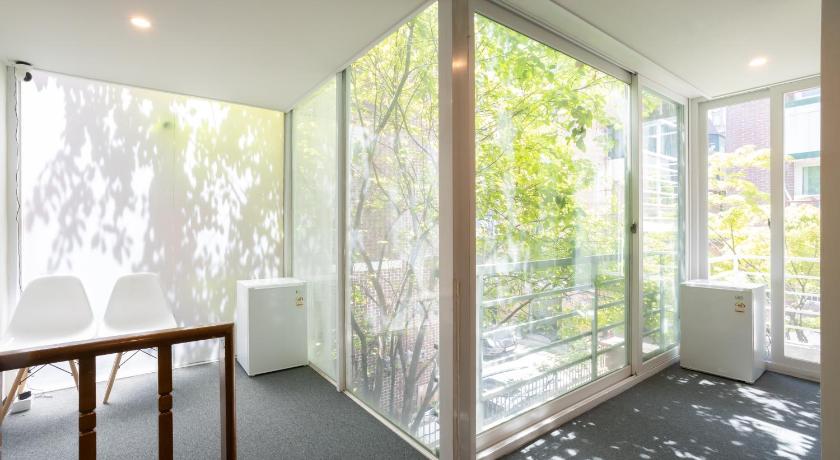 首尔 Maple Mansion Hongdae 2星级 酒店 大堂