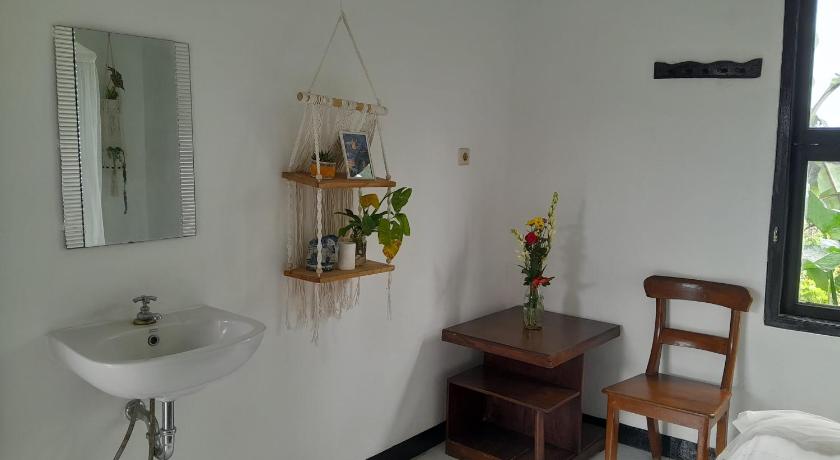 Image of Economy 1