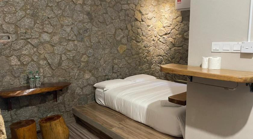 スガン・レンビン SKYROCK VILLA Sg.Lembing 3つ星 ゲストハウス レストラン