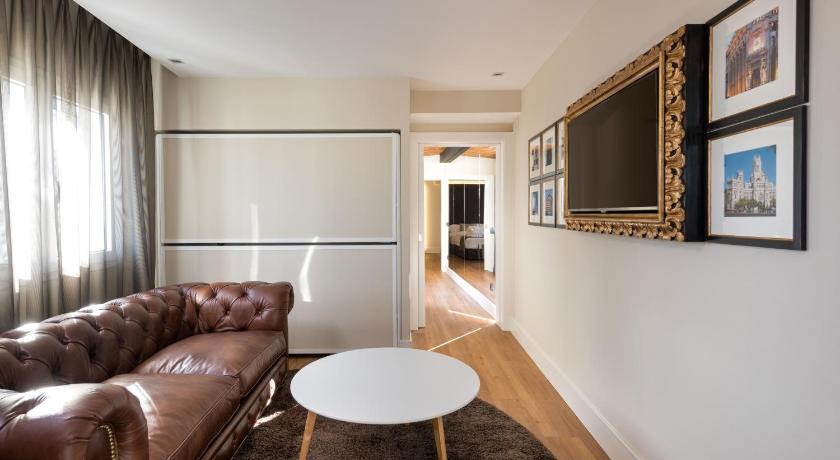 Image of Suite with Terrace and Jacuzzi® 5