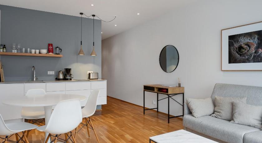 Image of Deluxe One-Bedroom Apartment 0