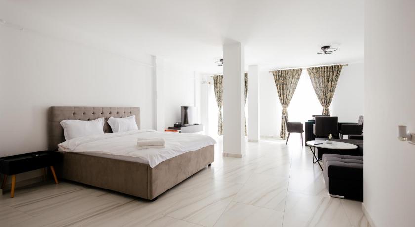 Apartments by Bog Flor
