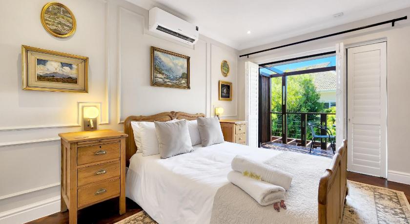 Pinoak Cottage Constantia – Constantia, TX