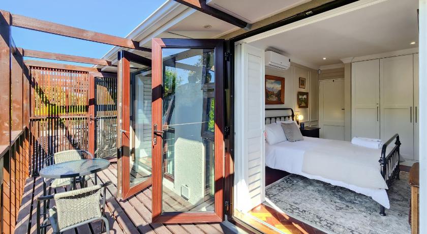 Pinoak Cottage Constantia – Constantia, TX