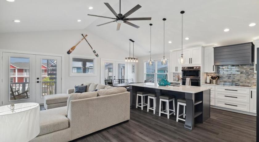 キュアビーチ Second Row Beach House with Game Room 4つ星 宿泊施設 ロビー