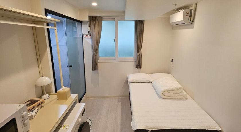 Seoul SUN Stay 2-Star Hotel pool