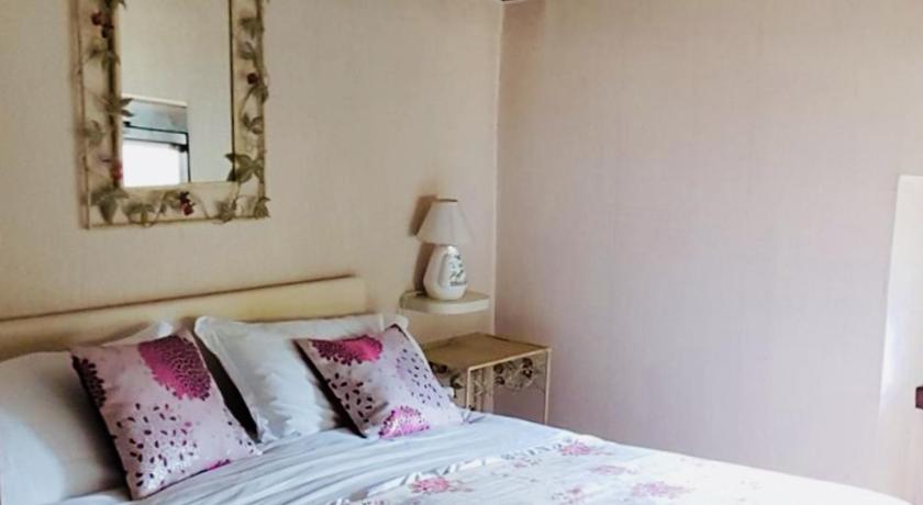 Bild von: Dreibettzimmer mit eigenem Bad (Triple Room with Private Bathroom) 3