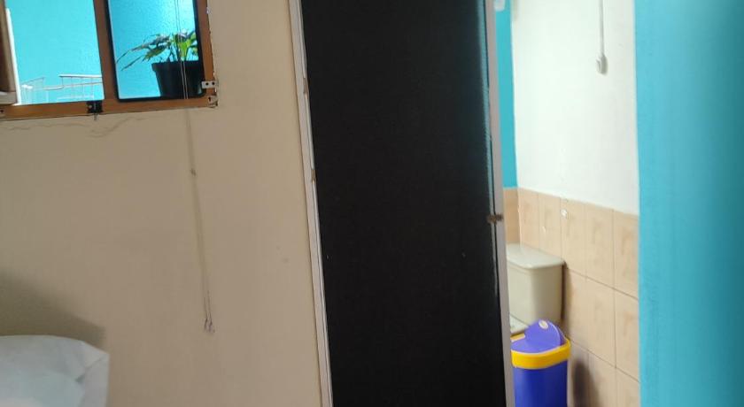 Imagen de Habitación Doble con baño privado (Double Room with Private Bathroom) 7