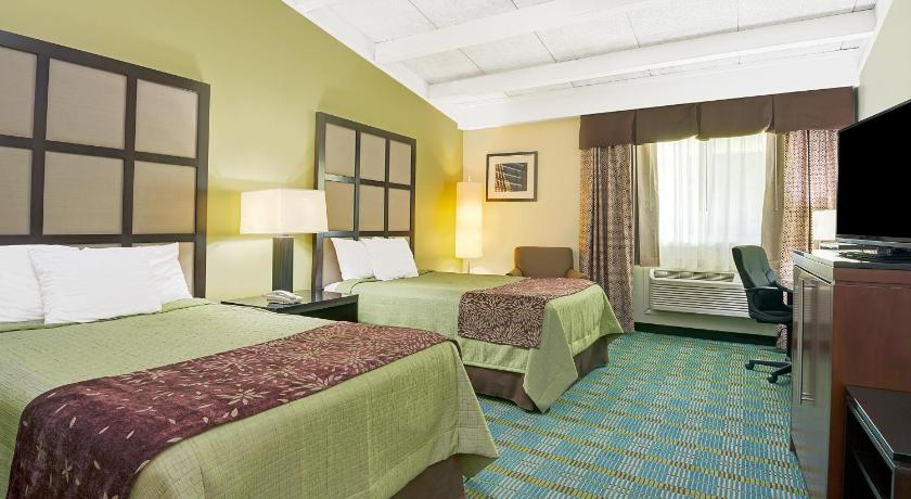 Days Inn by Wyndham Southington