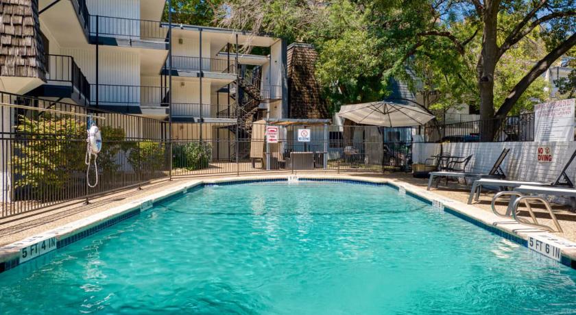 奧斯汀 Your 2B Getaway - Steps 2 Dtwn - Sleeps 6 - Pool and Prkg 4星级 住宿 外观