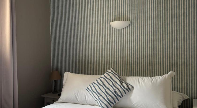 Image of Junior Room 0