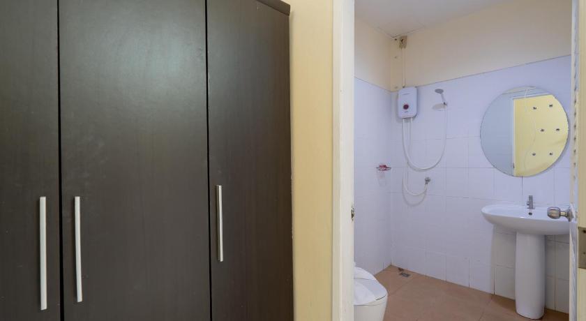 Image of Economy Quadruple Room 9
