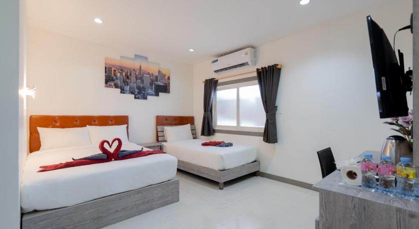 Image of Deluxe Room 13