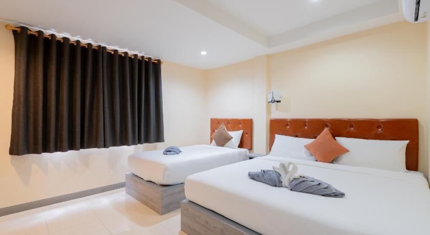 Image of Deluxe Room 11
