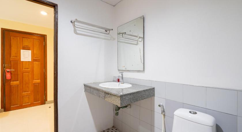 Image of Economy Quadruple Room 8
