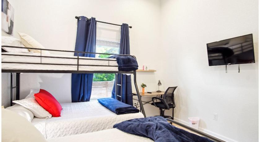 聖安東尼奧 Skyline Retreat 3BR-3BA w Stunning Views Near DT 4星级 住宿 大堂