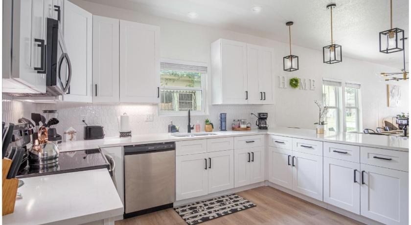 聖安東尼奧 Vibrant 4BR3BA Oasis Near Happy Downtown 4星级 住宿 大堂