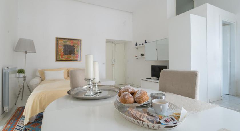Image of Deluxe Suite 0