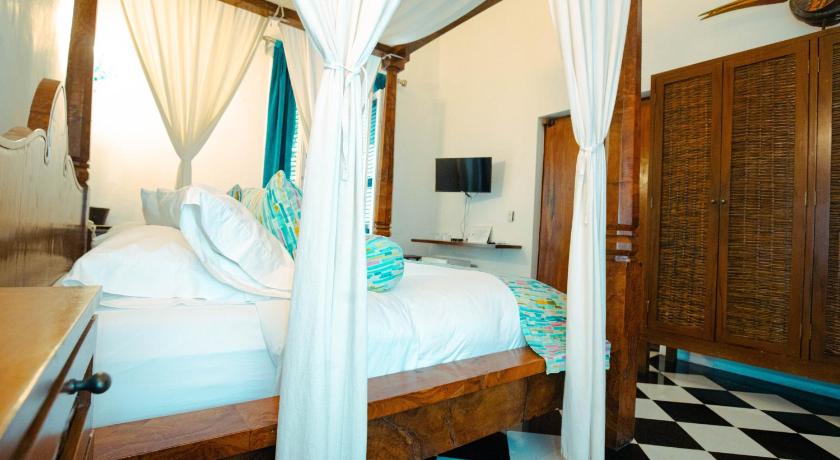 Image of Superior Suite 5