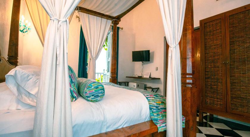 Image of Superior Suite 0