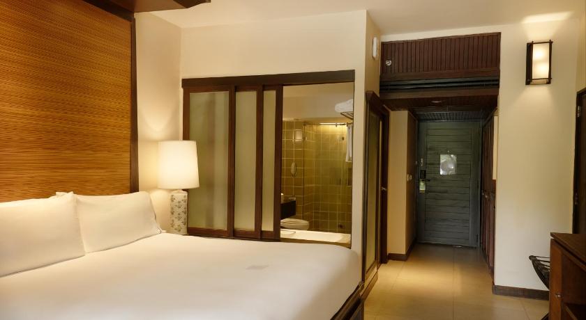 Image of Poolside Access King Room 9
