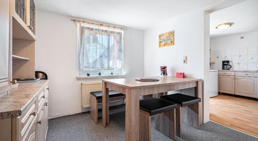 ミロブ Ferienwohnungen in Starsow 4つ星 ゲストハウス 外観