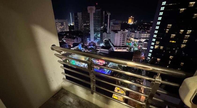 Image of Studio Apartment with King Bed 1