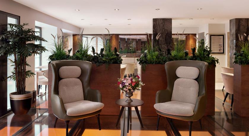 Shining Star Hotel - image 5