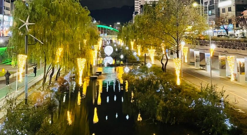 首尔 스테이 Stay 3星级 住宿 餐厅