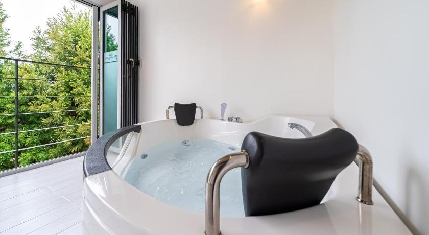 Image of Duplex 2-Room Spa 2