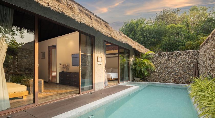 芭堤雅 U Pattaya Hotel 4星级 酒店 泳池